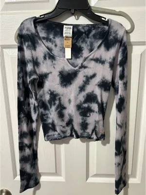 Long sleeve crop shirt thumbnail 1