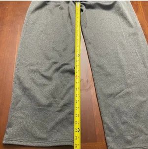 Under Armour sweats are a size Small Petite. thumbnail 12