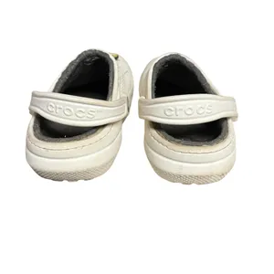 CROCS Unisex Classic Faux Fur Fuzz Lined White Clogs Size W7 M5 thumbnail 4