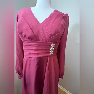 #293 Berry V-neck long-sleeve chiffon Tea Length evening gown-Size 8/Medium thumbnail 3