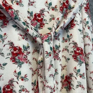 CHELSEA & VIOLET Skirt Large White Red Floral Tie Elastic Waist Handkerchief Hem thumbnail 5