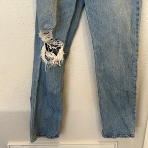 Abercrombie & Fitch The 90's Straight Ultra High Rise Jeans - 27/4‎ Short thumbnail 3