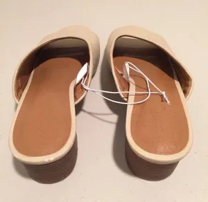 Beige/Cream Heels Tan Size 6.5 thumbnail 3