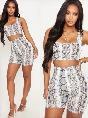 PrettyLittleThing snake print cropped tank top and biker short two-piece set thumbnail 2