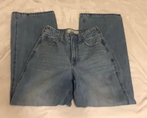 Ultra High-Rise Hollister Dad Jeans thumbnail 1