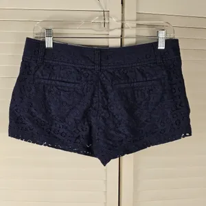 Lilly Pulitzer Womens Navy Lace The‎ Walsh Shorts 4 thumbnail 2