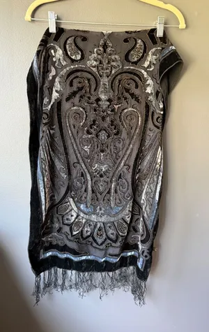 Elegant Black and Gray Velvet Paisley Shawl with Fringe thumbnail 1