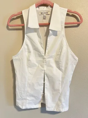 Women's White Uo Party Girl Cotton-Blend Button Down Sleeveless Shirt Top Small White thumbnail 2