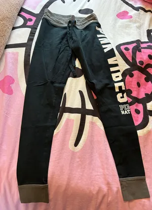 PINK Victoria’s secret leggings thumbnail 1