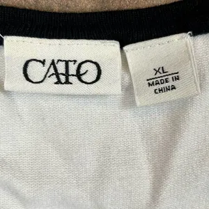 Cato White Sweater Black Outline 3/4 Sleeve XL Top thumbnail 8