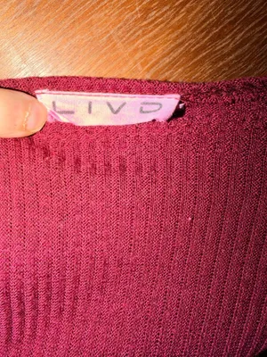 Livd 1x Burgundy V neck maxi dress thumbnail 3