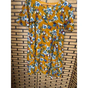Entro Gold Floral Dress Size Medium‎ thumbnail 5