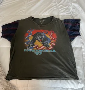 Ralph Lauren Graphic Tee thumbnail 1