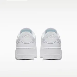 Nike Air Force 1 thumbnail 3