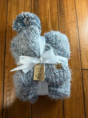 BEARPAW Hat and Scarf Set thumbnail 2