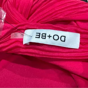 NEW Do+Be Hot Pink Pleated Halter Crop Top Tie Back Women’s Medium thumbnail 5
