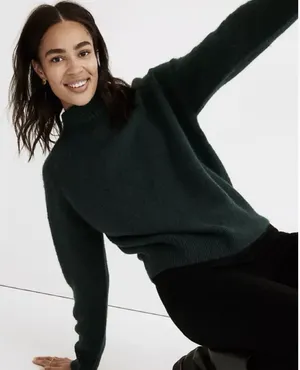Madewell Women's Dillon Mockneck Sweater Medium Item NC649 green quiet luxury thumbnail 1