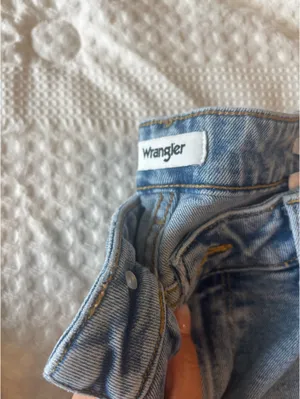 30 x 34 Wrangler boot cut jeans high-rise thumbnail 2