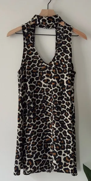 Show Me Your Mumu animal print cut out Halter neck Sheath Dress mini leopard EUC thumbnail 1