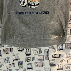 A cute tight tee Gray thumbnail 4