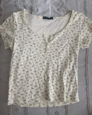 Brandy Melville Floral Top thumbnail 1