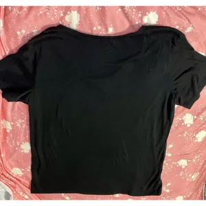NFL Team Apparel Atlanta Falcons Women's V-Neck T-Shirt Black Size L thumbnail 10