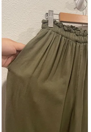 AMERICAN EAGLE Wide Leg Olive Green Pants thumbnail 3