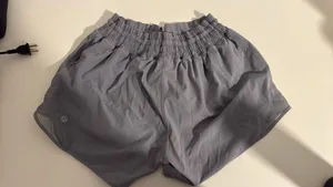 Lululemon 4in hottie hot shorts thumbnail 1