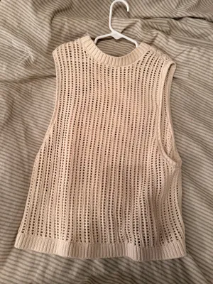 Hollister Top Tank  thumbnail 2