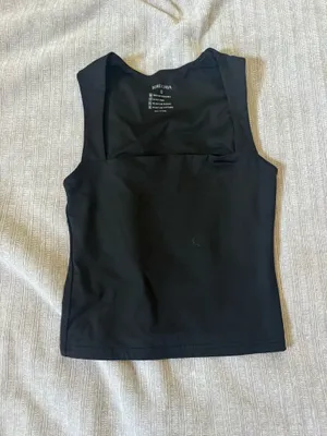 Black and white tank tops Multiple thumbnail 2