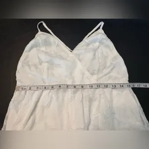 Lulu's Textured White Jumpsuit size M thumbnail 13