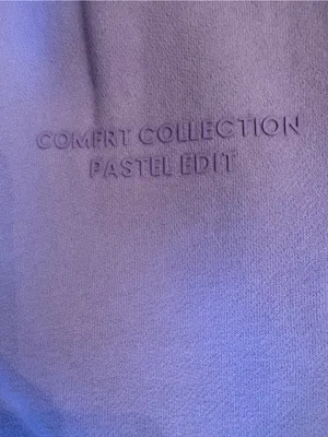 Comfrt Collection Pastel Edit Sweatpants Lavender Medium - Like New thumbnail 3