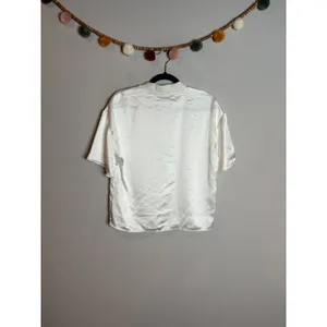 NWT Zara satin short sleeve blouse thumbnail 2