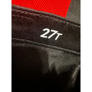 J.Crew 9"‎ High-Rise Slim Straight Jeans Black Denim RE-03-BLK Womens Size 27T thumbnail 6
