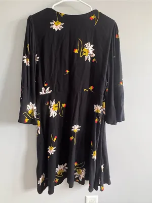 Free People Floral Wrap Dress Medium Black Bell Sleeve‎ Boho thumbnail 6