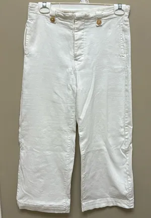 White wide leg capris Size L thumbnail 1