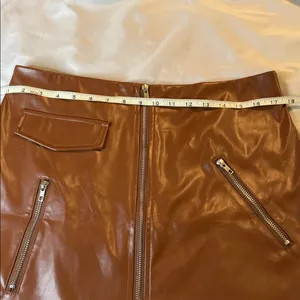 Brown Faux Leather Mini Skirt with Zipper Details thumbnail 5