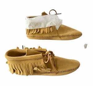Minnetonka NEW Women's Classic Fringe Low Boot Size 9 #260908 thumbnail 1