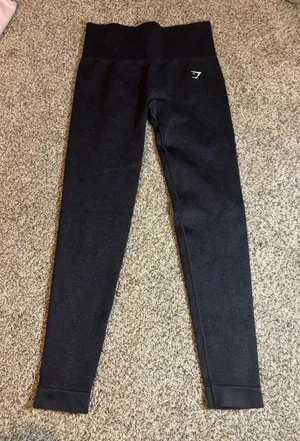 Black Seamless Gymshark Leggings thumbnail 1