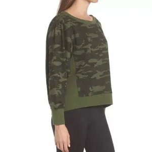 Good American Women’s Green Off The‎ Shoulder Camo Sweatshirt Size 4 thumbnail 2