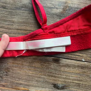 Victoria’s Secret PINK Red Wear Everywhere Super Push Up Bra Size 32C thumbnail 6
