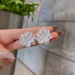 Iridescent White Flower – Lightweight Statement Floral clip-on‎ earring new thumbnail 2