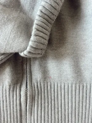 Grey Zip Up Size M thumbnail 4