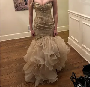 Ellie Wilde Prom Dress thumbnail 2