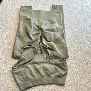 Women's Olive Green Leggings Set thumbnail 3