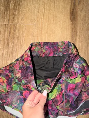 Lululemon Hotty Hot Shorts thumbnail 4