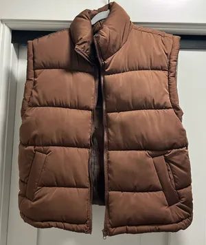 Brown Puffer Vest Size L thumbnail 1