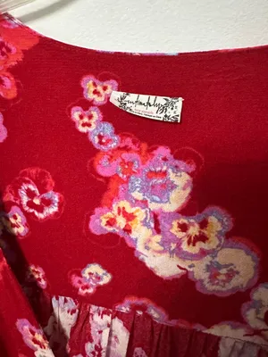Free People red Forties feels bell sleeve floral Vneck bodysuit thumbnail 4