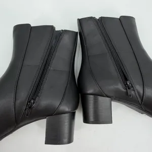 Clarks Boots Women 8 M Black Leather Linnae Up Waterproof Side Zip Ankle Bootie thumbnail 11