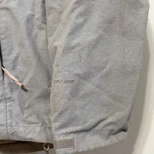 The North Face Women’s Jacket Size Large Dryvent Gray Venture thumbnail 6